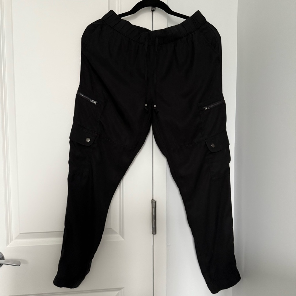 Banana Republic Women's Black Cargo Pants